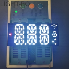 Yeni Üretim Teknolojisi Özelleştirilmiş Ultra parlak whiteTriple Haneli 14 Segment Alfanümerik LED Ekran