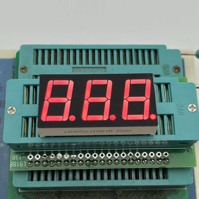 İyi bir fiyat. 3 basamaklı 14.2mm Ultra parlak Kırmızı 7 Bölüm Temperatur Denetleyicisi için Ortak Katot LED Ekranı çevrimiçi