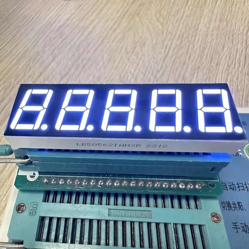 Ultra Beyaz 0,56 inç 5 basamaklı 7 segmentli LED Ekran İşlem Kontrolü için Ortak Anot 0